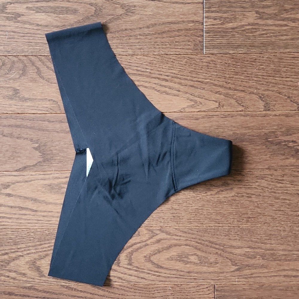 BNWT Black Thong - Gilly Hicks